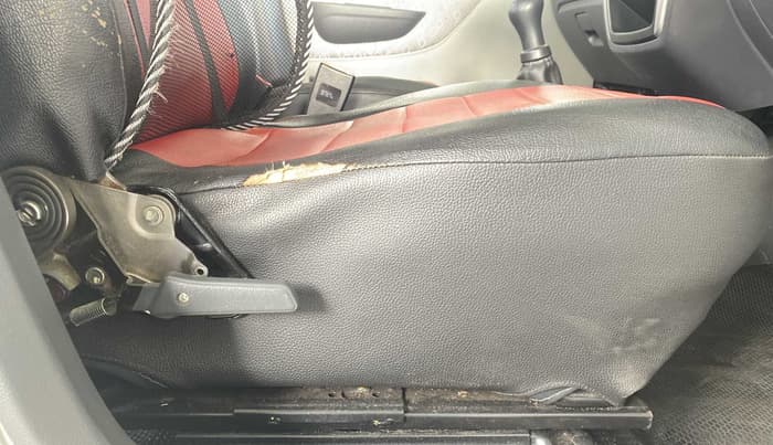 2019 Maruti Alto 800 LXI, Petrol, Manual, 34,429 km, Driver Side Adjustment Panel
