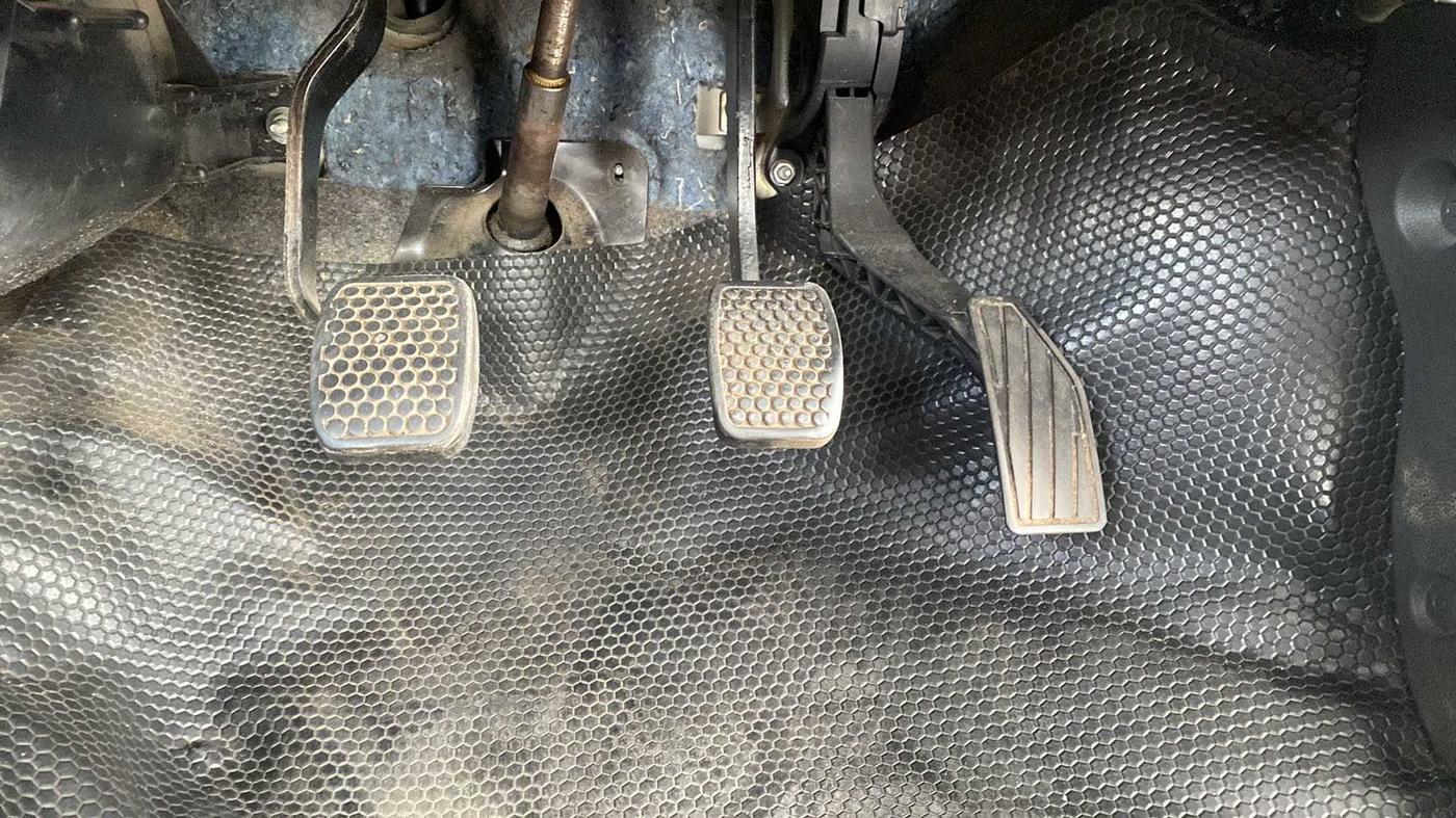 2019 Maruti Alto 800 LXI, Petrol, Manual, 34,429 km, Pedals