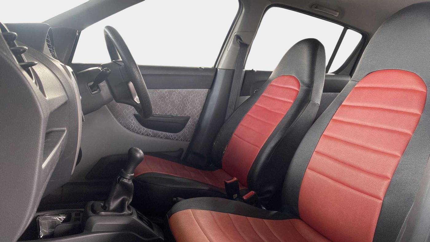 2019 Maruti Alto 800 LXI, Petrol, Manual, 34,429 km, Right Side Front Door Cabin