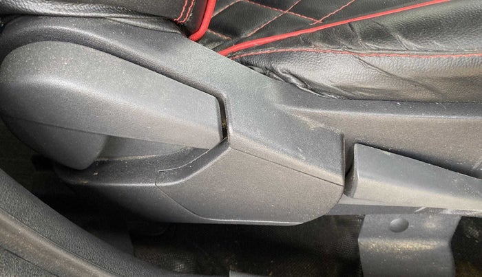 2021 Nissan MAGNITE XV PREMIUM, Petrol, Manual, 4,930 km, Driver Side Adjustment Panel