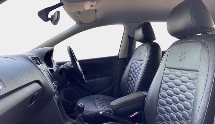 2018 Volkswagen Polo HIGHLINE PLUS 1.0 16 ALLOY, Petrol, Manual, 28,707 km, Right Side Front Door Cabin
