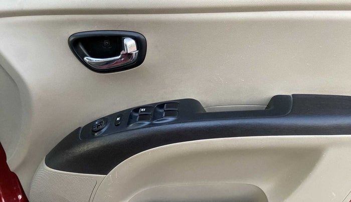 2012 Hyundai i10 SPORTZ 1.2 AT, Petrol, Automatic, 1,02,391 km, Driver Side Door Panels Control