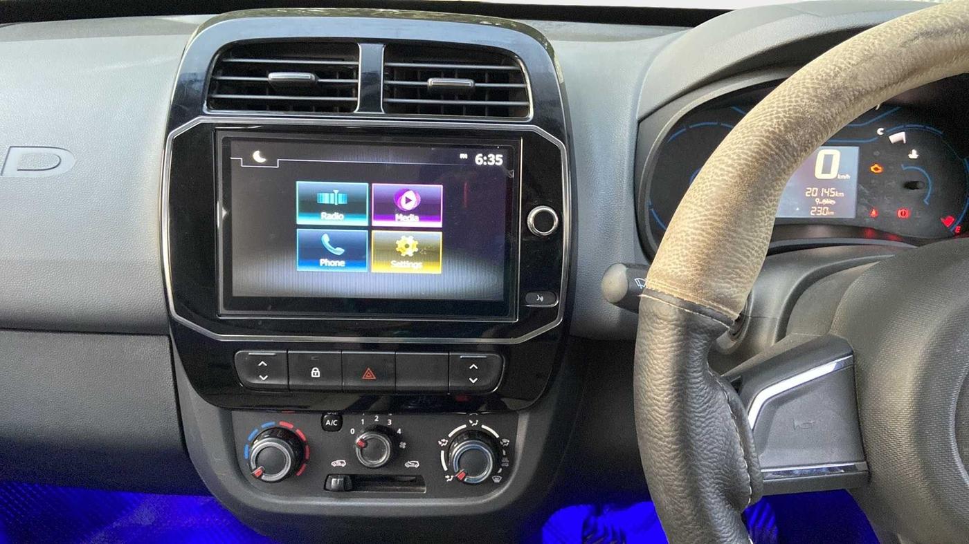 2020 Renault Kwid RXT 1.0 (O), Petrol, Manual, 20,138 km, Infotainment System