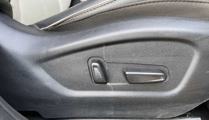 2021 Hyundai Creta SX (O) AT 1.5 DIESEL, Diesel, Automatic, Driver Side Adjustment Panel