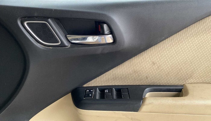 2020 Honda City 1.5L I-VTEC V MT, Petrol, Manual, 31,540 km, Driver Side Door Panels Control