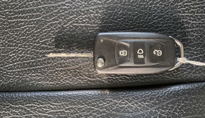 2019 Tata Tiago XZA PETROL, Petrol, Automatic, 14,571 km, Key Close Up