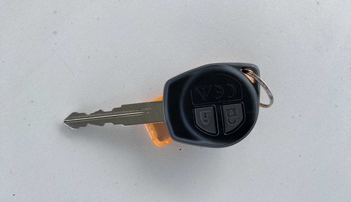 2018 Maruti Swift VXI, Petrol, Manual, 26,811 km, Key Close Up