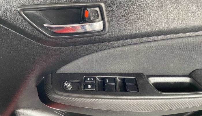 2018 Maruti Swift VXI, Petrol, Manual, 26,811 km, Driver Side Door Panels Control