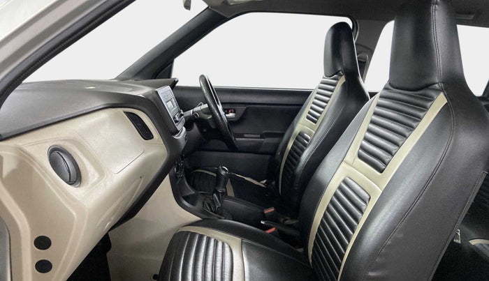 2019 Maruti New Wagon-R VXI 1.0, CNG, Manual, 67,649 km, Right Side Front Door Cabin