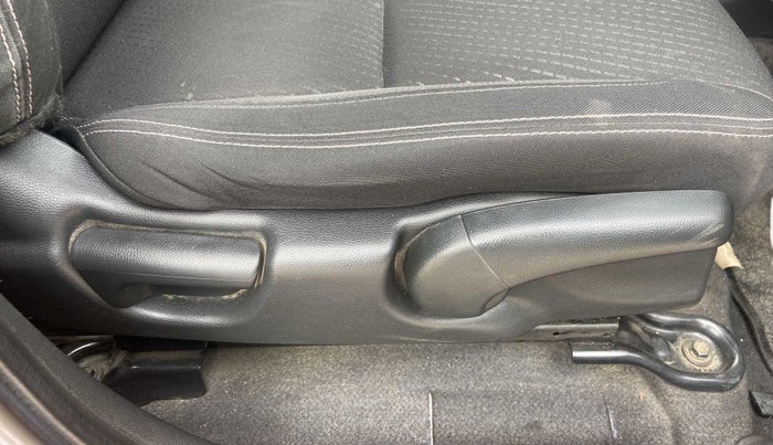 2019 Honda WR-V 1.2L I-VTEC VX MT, Petrol, Manual, 36,876 km, Driver Side Adjustment Panel