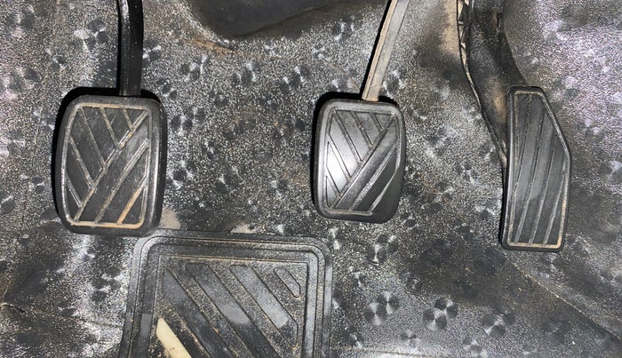 2018 Maruti IGNIS ZETA 1.2, Petrol, Manual, 95,604 km, Pedals