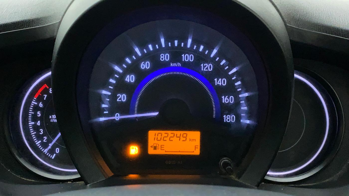 2015 Honda Amaze 1.2L I-VTEC S, Petrol, Manual, 1,02,249 km, Odometer Image