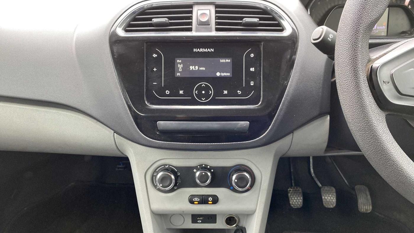 2020 Tata Tiago XT PETROL, Petrol, Manual, 15,874 km, Air Conditioner