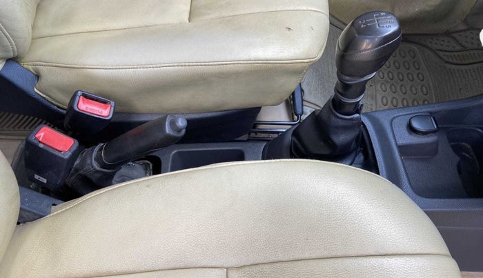 2016 Renault Kwid RXL, Petrol, Manual, 52,427 km, Gear Lever