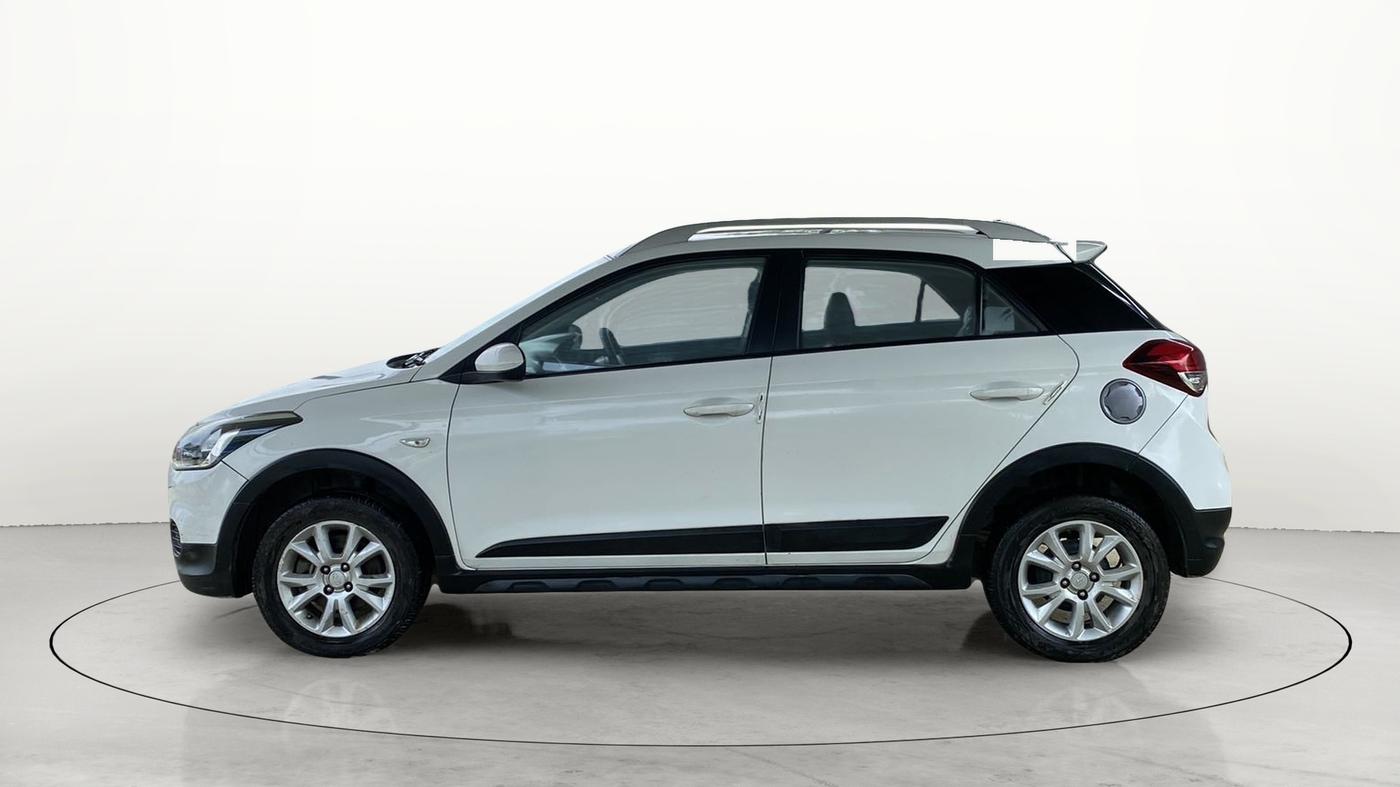 2016 Hyundai i20 Active 1.2 BASE, Petrol, Manual, 1,15,157 km, Left Side