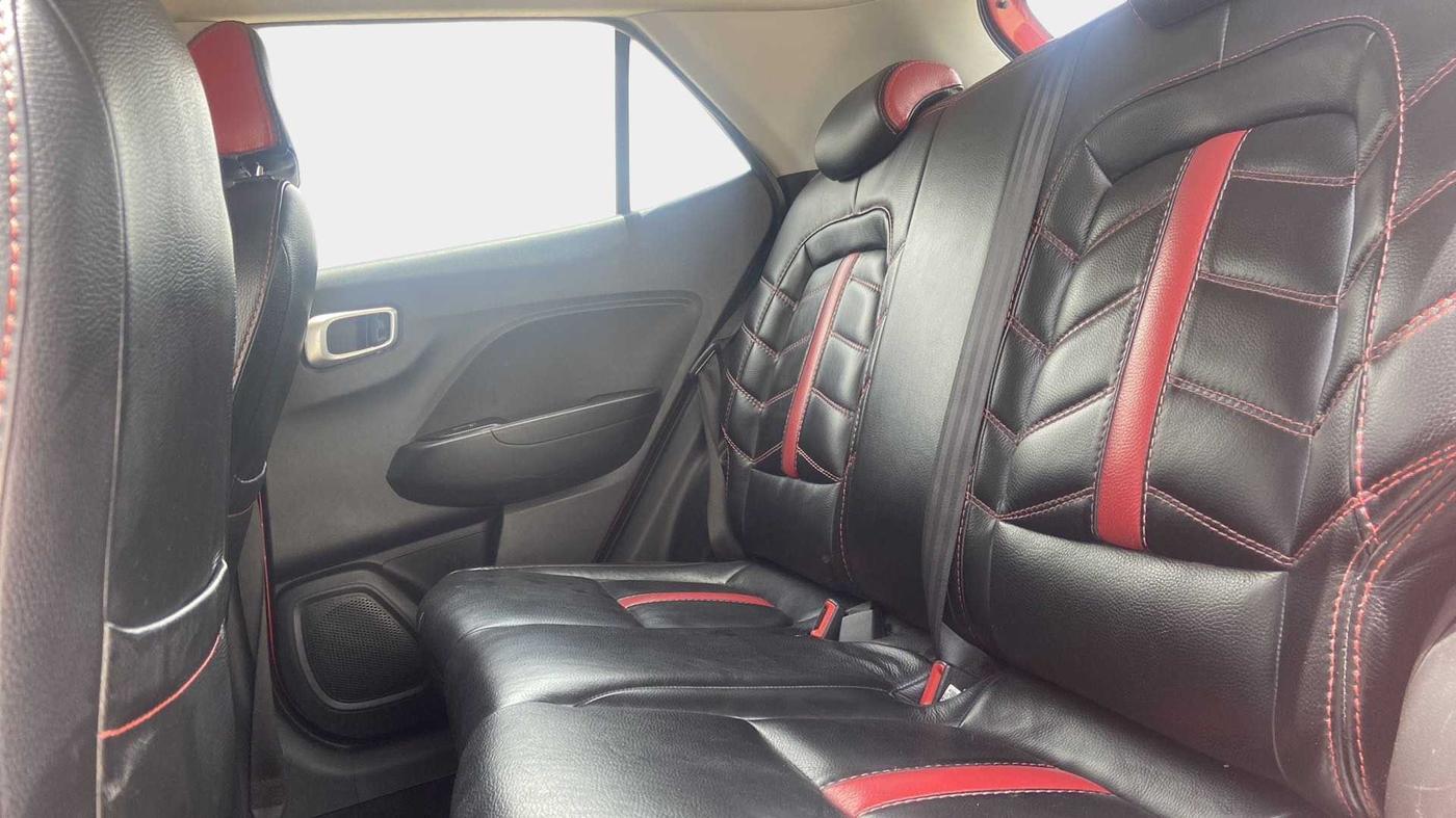 2019 Hyundai VENUE SX PLUS 1.0 TURBO DCT, Petrol, Automatic, 95,880 km, Right Side Rear Door Cabin