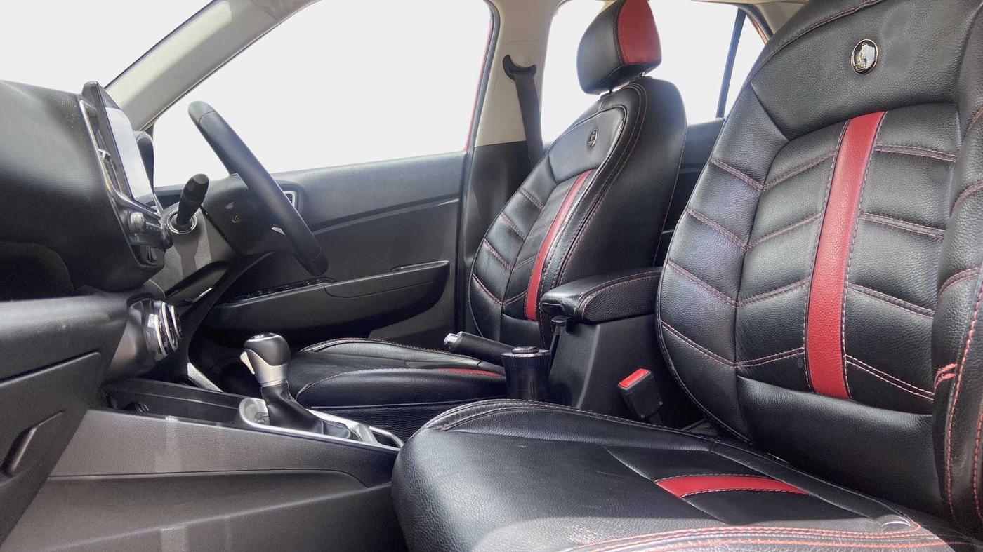 2019 Hyundai VENUE SX PLUS 1.0 TURBO DCT, Petrol, Automatic, 95,880 km, Right Side Front Door Cabin