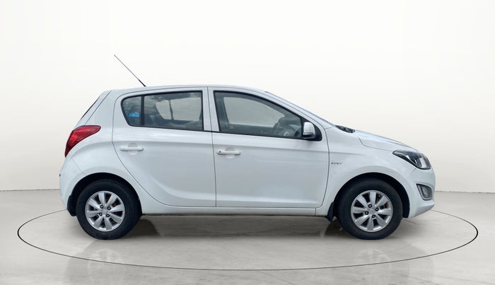 2013 Hyundai i20 SPORTZ 1.2, Petrol, Manual, 63,410 km, Right Side View