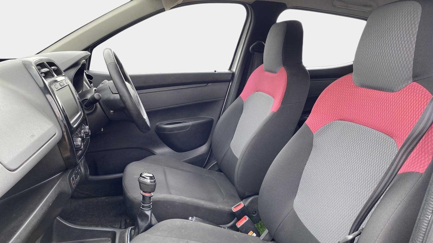 2019 Renault Kwid RXT 0.8 (O), Petrol, Manual, 6,446 km, Right Side Front Door Cabin