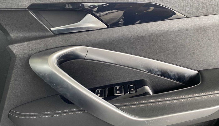2019 MG HECTOR SMART 1.5 DCT PETROL, Petrol, Automatic, 24,998 km, Driver Side Door Panels Control