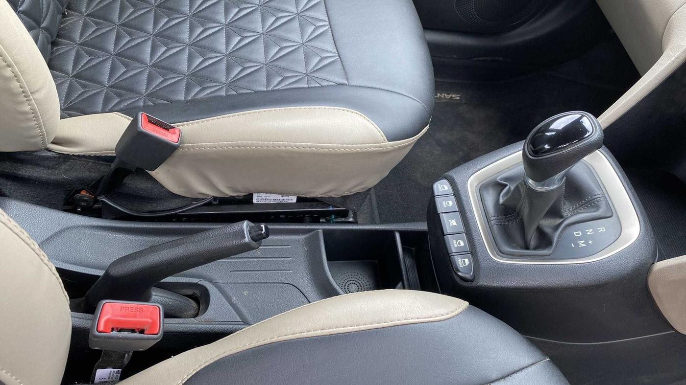 2021 Hyundai NEW SANTRO SPORTZ AMT, Petrol, Automatic, 27,198 km, Gear Lever