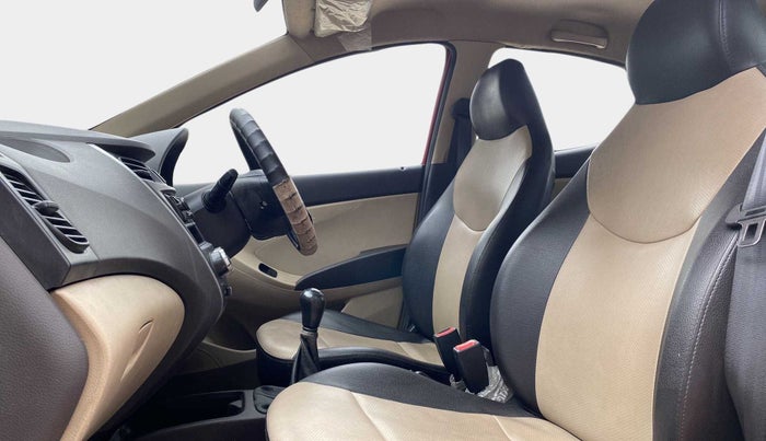 2017 Hyundai Eon ERA +, Petrol, Manual, 40,086 km, Right Side Front Door Cabin