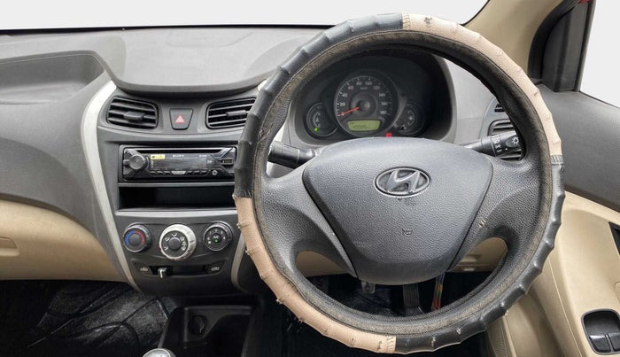 2017 Hyundai Eon ERA +, Petrol, Manual, 40,086 km, Steering Wheel Close Up