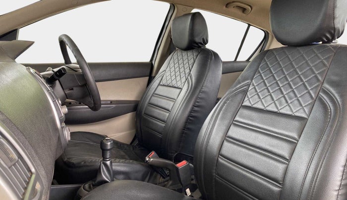 2013 Hyundai i20 MAGNA (O) 1.2, Petrol, Manual, 67,535 km, Right Side Front Door Cabin