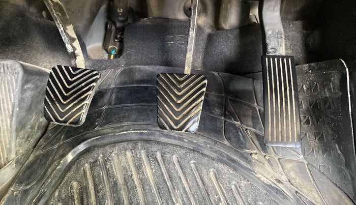 2013 Hyundai i20 MAGNA (O) 1.2, Petrol, Manual, 67,535 km, Pedals