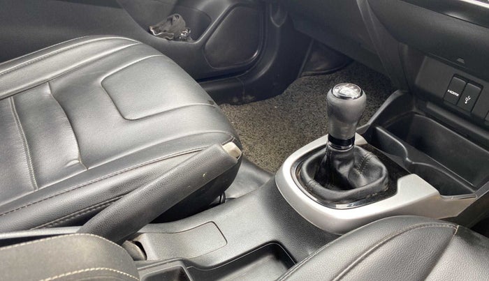 2017 Honda WR-V 1.2L I-VTEC VX MT, CNG, Manual, 90,528 km, Gear Lever