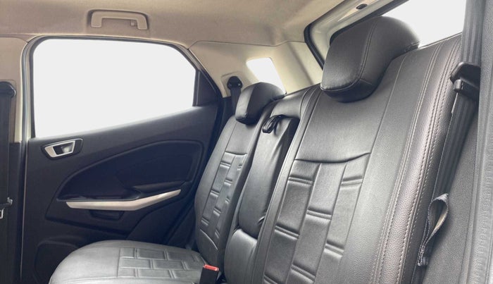 2018 Ford Ecosport TITANIUM 1.5L DIESEL, Diesel, Manual, 1,00,462 km, Right Side Rear Door Cabin