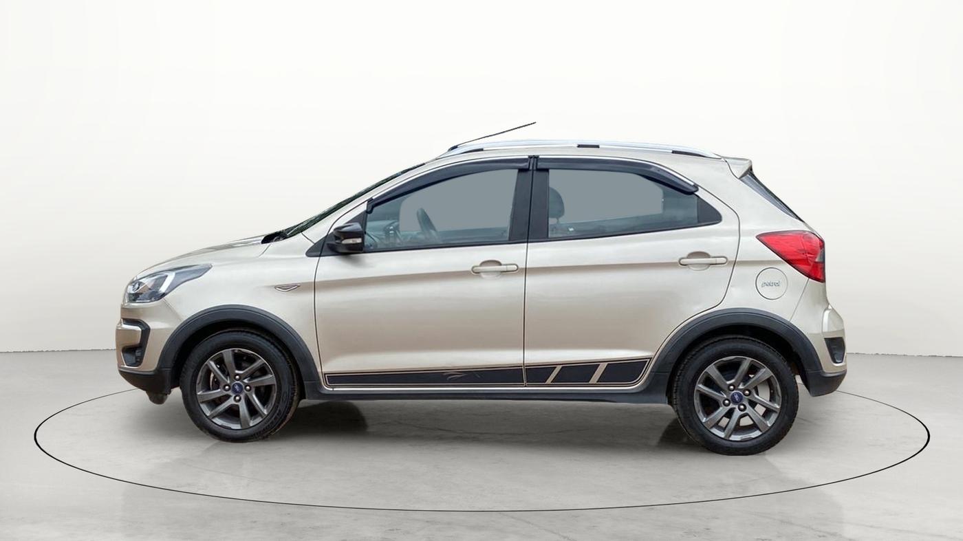 2018 Ford FREESTYLE TITANIUM PLUS 1.2 PETROL, Petrol, Manual, 27,342 km, Left Side