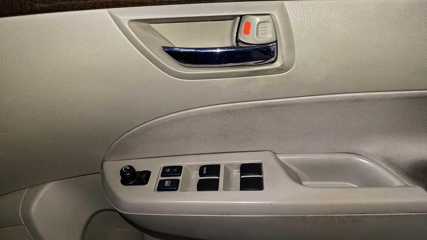 2015 Maruti Swift Dzire VXI, Petrol, Manual, 59,994 km, Driver Side Door Panels Control
