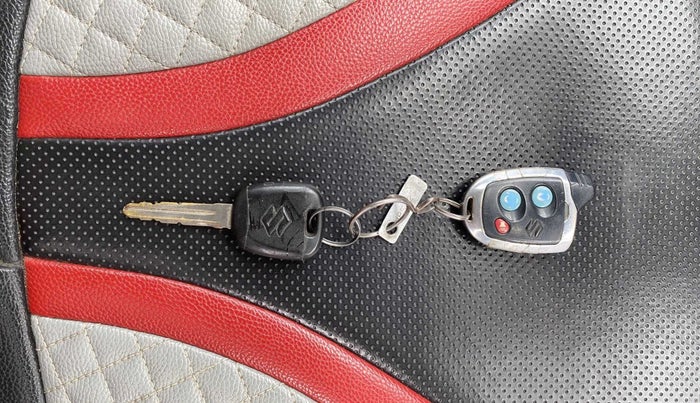 2018 Maruti Alto 800 LXI, Petrol, Manual, 79,549 km, Key Close Up