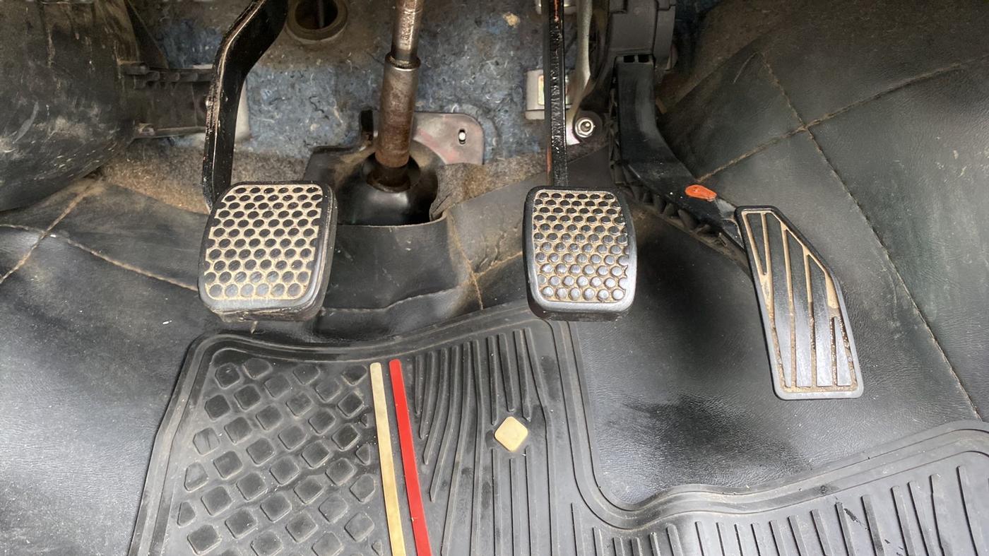 2018 Maruti Alto 800 LXI, Petrol, Manual, 79,549 km, Pedals