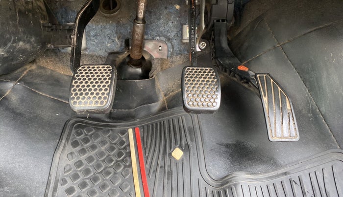 2018 Maruti Alto 800 LXI, Petrol, Manual, 79,549 km, Pedals