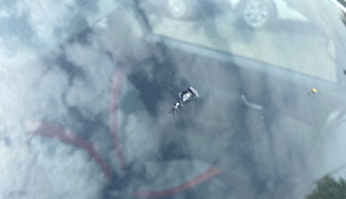 2018 Maruti Alto 800 LXI, Petrol, Manual, 79,549 km, Front windshield - Minor spot on windshield