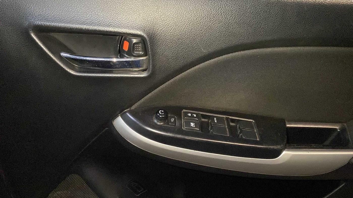 2018 Maruti Baleno DELTA PETROL 1.2, Petrol, Manual, 81,495 km, Driver Side Door Panels Control