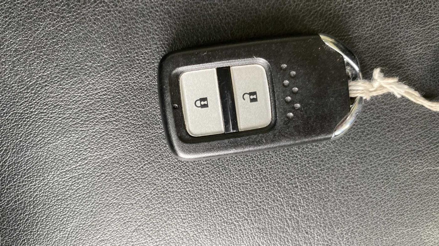 2018 Honda WR-V 1.5L I-DTEC VX MT, Diesel, Manual, 18,550 km, Key Close Up