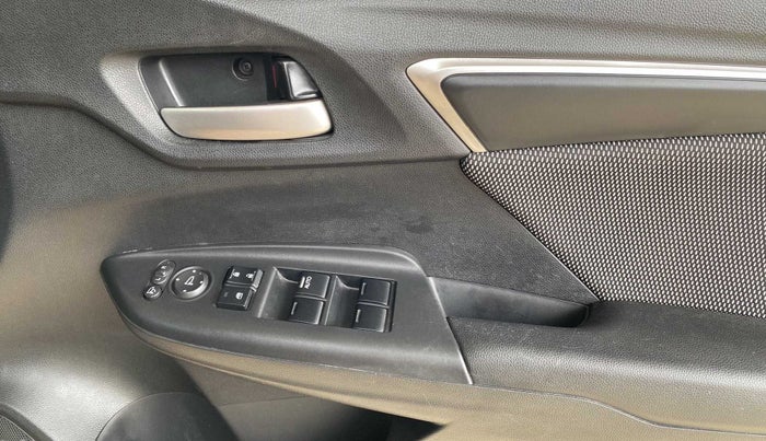 2018 Honda WR-V 1.5L I-DTEC VX MT, Diesel, Manual, 18,550 km, Driver Side Door Panels Control