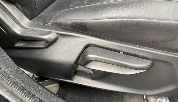 2021 Tata NEXON XZA PLUS (O) PETROL DARK EDITION, Petrol, Automatic, 48,451 km, Driver Side Adjustment Panel