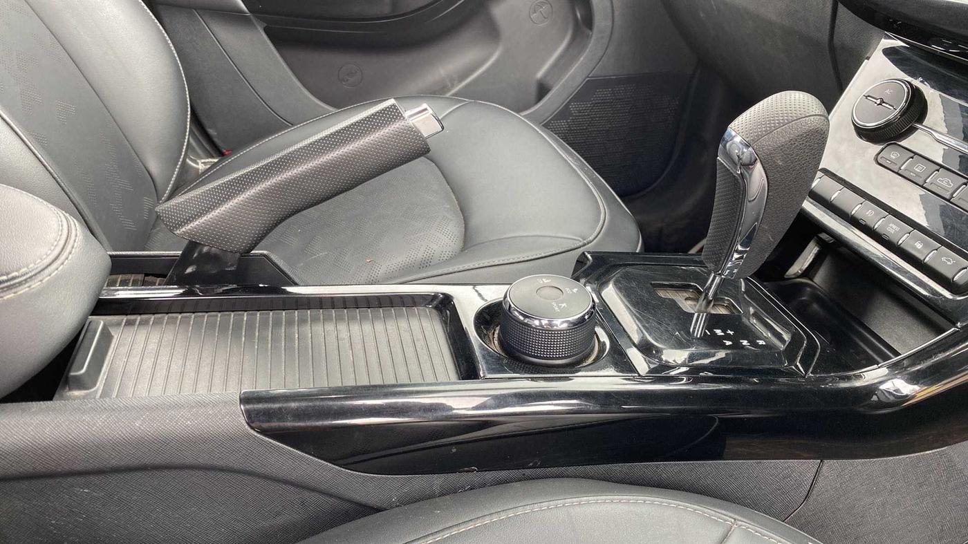 2021 Tata NEXON XZA PLUS (O) PETROL DARK EDITION, Petrol, Automatic, 48,451 km, Gear Lever