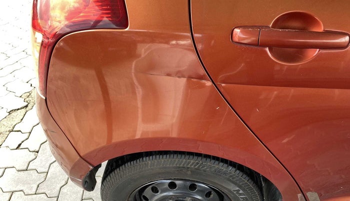 2011 Maruti Swift VXI, Petrol, Manual, 1,22,899 km, Right quarter panel - Slightly dented