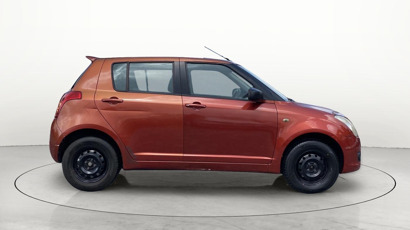 2011 Maruti Swift VXI, Petrol, Manual, 1,22,899 km, Right Side View