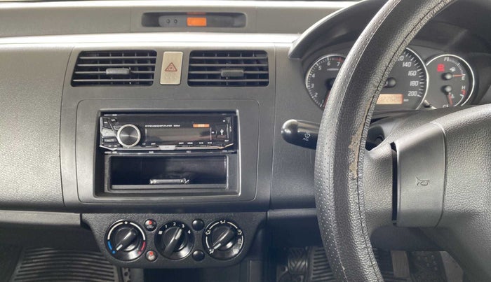2011 Maruti Swift VXI, Petrol, Manual, 1,22,899 km, Air Conditioner