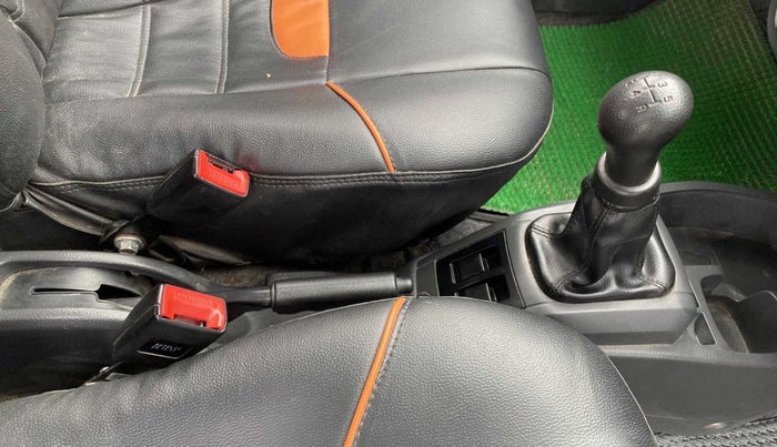 2017 Maruti Alto 800 VXI, Petrol, Manual, 85,343 km, Gear Lever