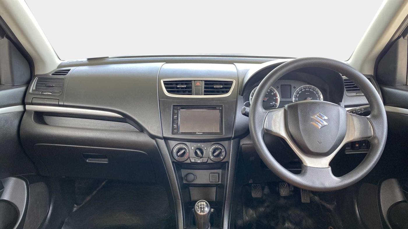 2016 Maruti Swift VXI, Petrol, Manual, 54,625 km, Dashboard