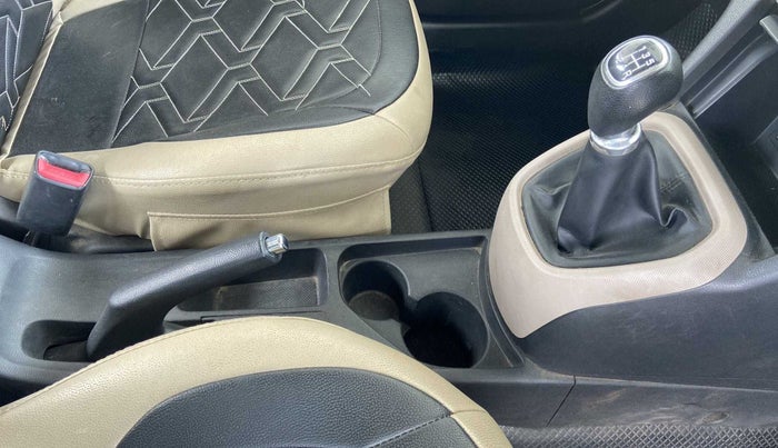 2016 Hyundai Xcent SX 1.2, Petrol, Manual, 54,218 km, Gear Lever