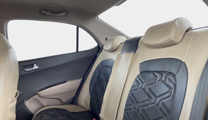 2016 Hyundai Xcent SX 1.2, Petrol, Manual, 54,218 km, Right Side Rear Door Cabin