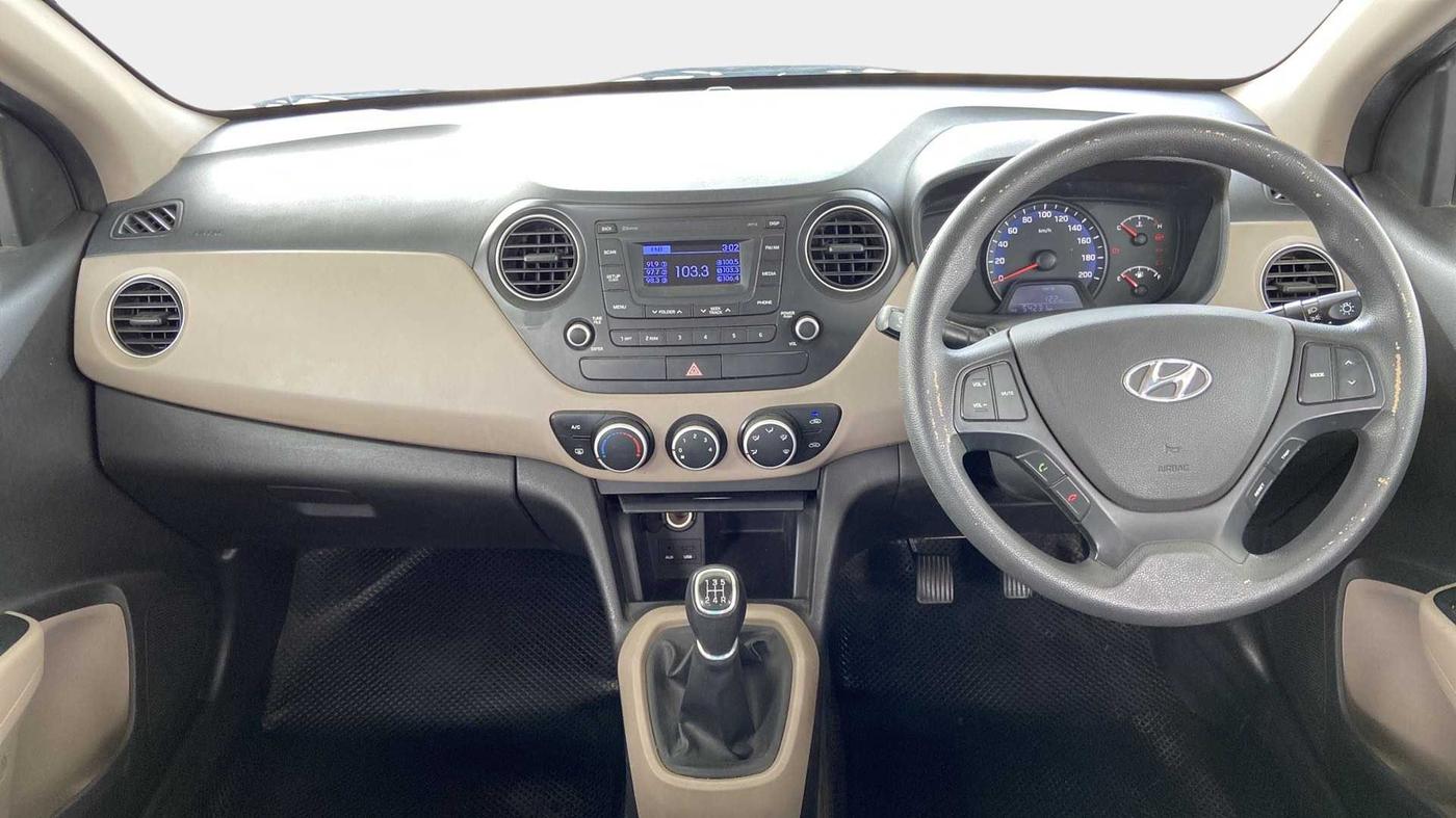 2016 Hyundai Xcent SX 1.2, Petrol, Manual, 54,218 km, Dashboard